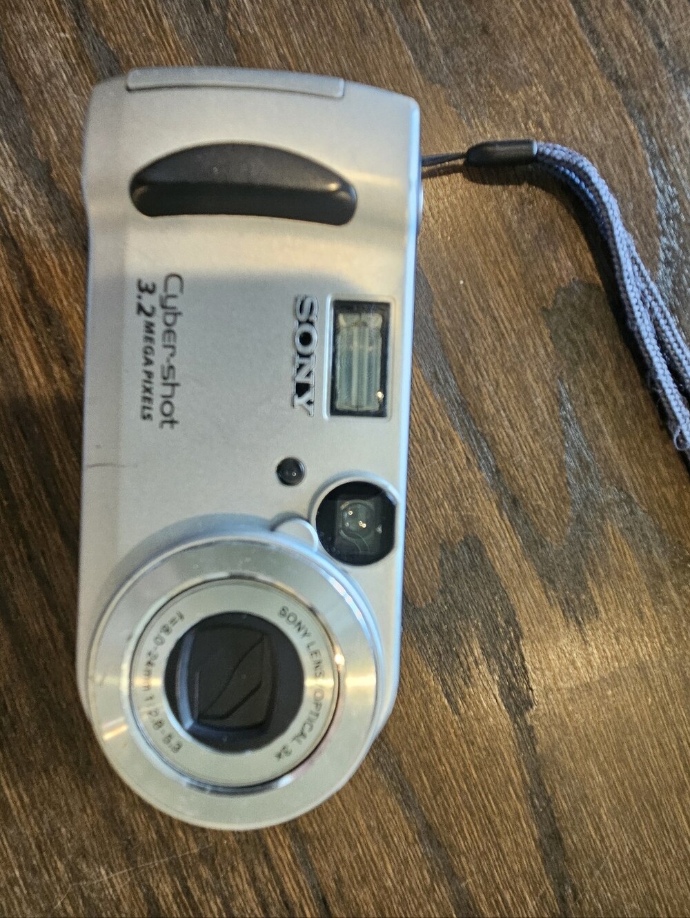 Sony Cyber-shot 3.2MP Silver Digital Camera